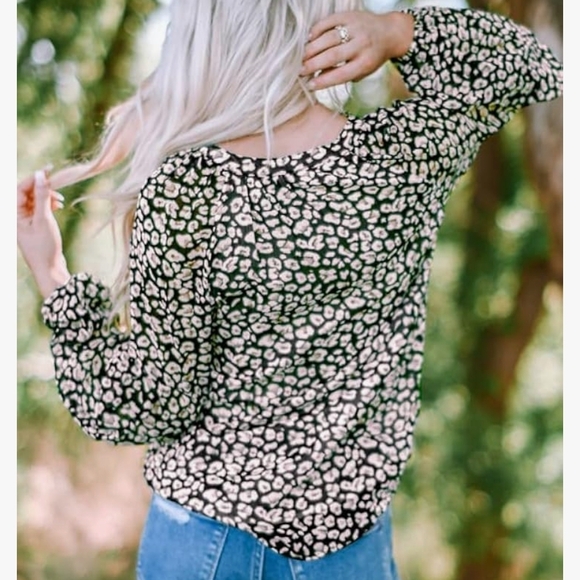 Leopard Print Chiffon Blouse - Picture 2 of 7